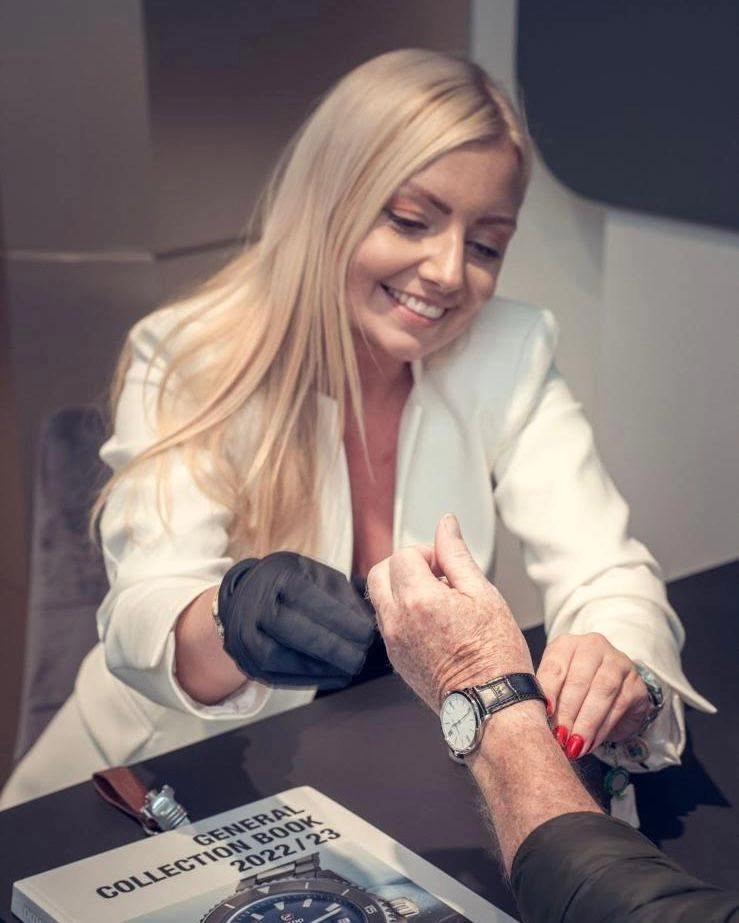 Book a bespoke jewellery appointment